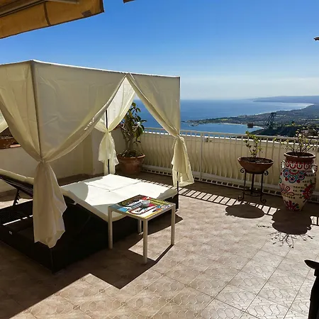 Villa Greta Hotel Rooms & Suites-3